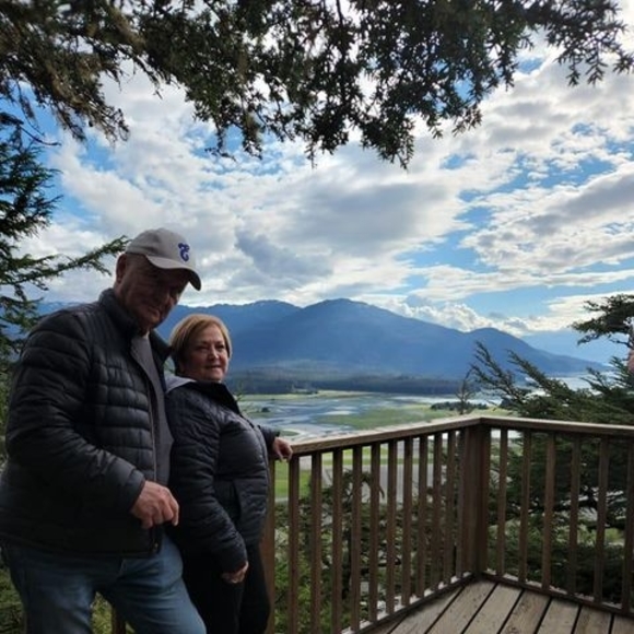 Meet your Posher, Linda - Picture 1 of 1